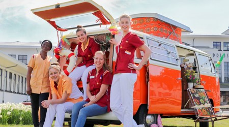 Vakantiemaatje Medewerkers Bij Camper 1122